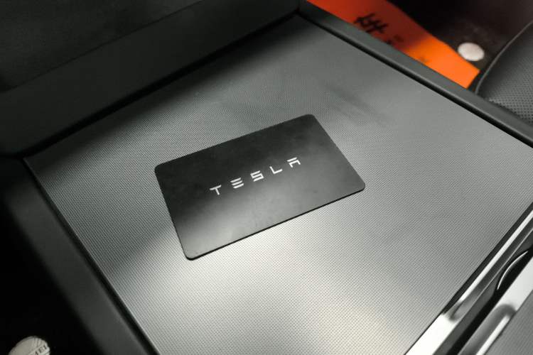 Used Tesla Model 3 2023 Rear-Wheel-Drive Version
