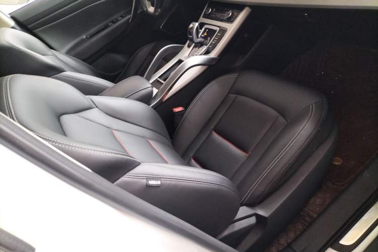 Used Geely Auto Emgrand X7 Sport 2020 1.8TD DCT Two-Wheel Drive Smart Connect 4G-Enabled Version