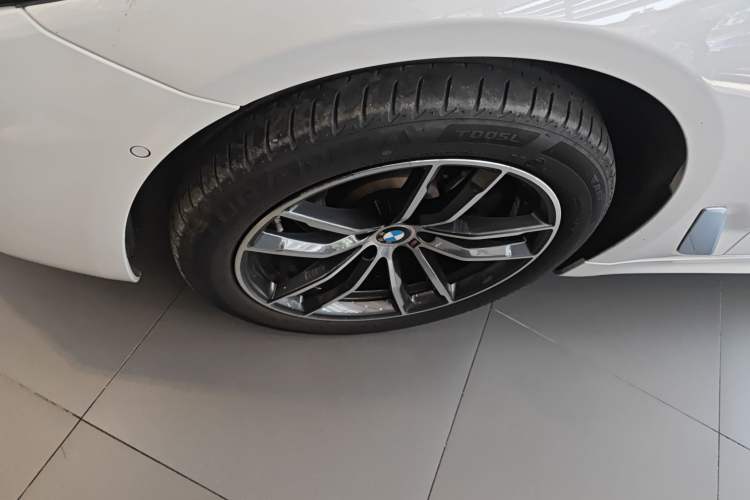 Used BMW 5 Series 2022 Second Facelift 525Li M Sport Package