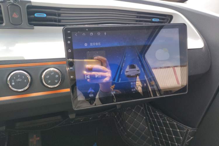 Used Wuling Hongguang MINIEV 2020 Enjoyment Model Lithium Iron Phosphate Audio And AC Panel