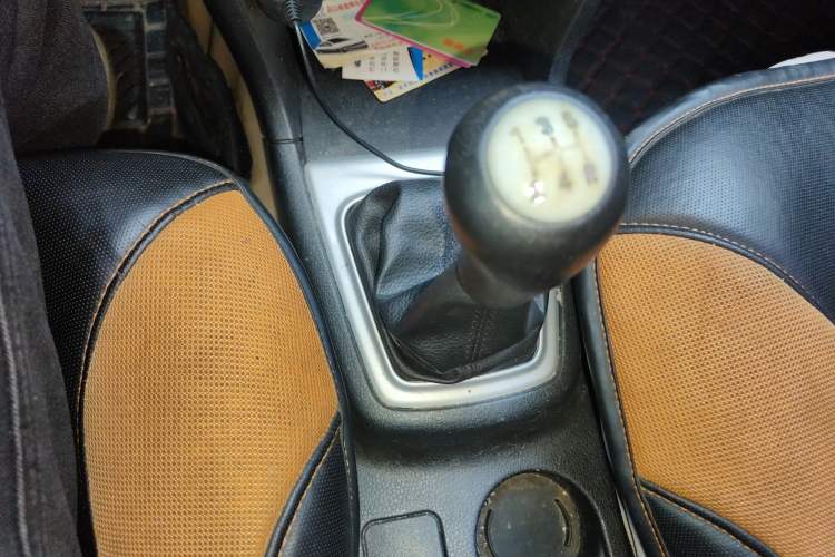 Used CHANGAN KAICHENG Ounuo S 2014 1.5L Elite Model
