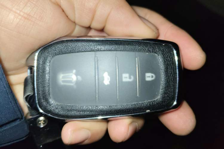 Used Toyota Crown 2015 2.0T Fashion Edition