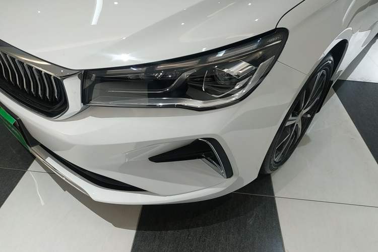 Used Geely Auto Emgrand 2022 4th Generation 1.5L CVT Flagship Model Left Front Headlight