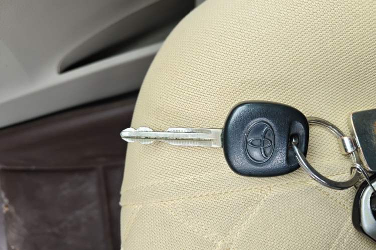 Used Toyota Verso 2015 180E CVT Crossover Edition
