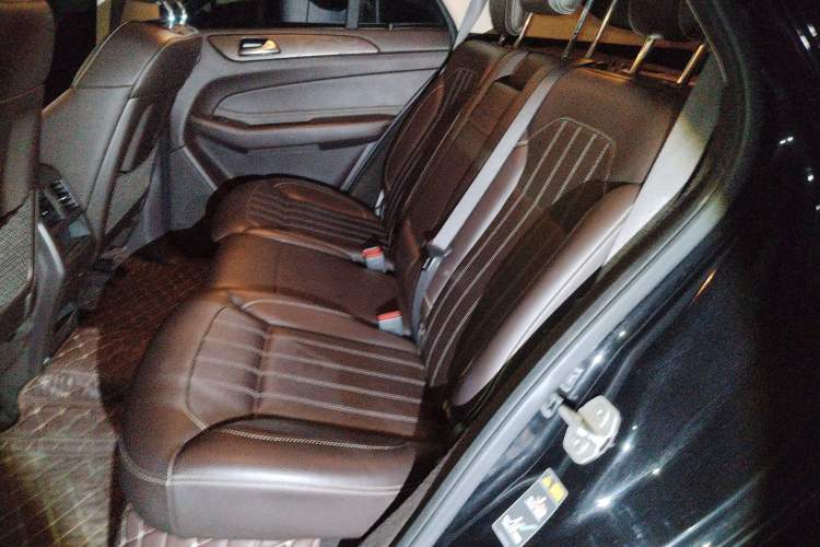 Used Mercedes-Benz GLE 2015 GLE 400 4MATIC Left Rear Seat