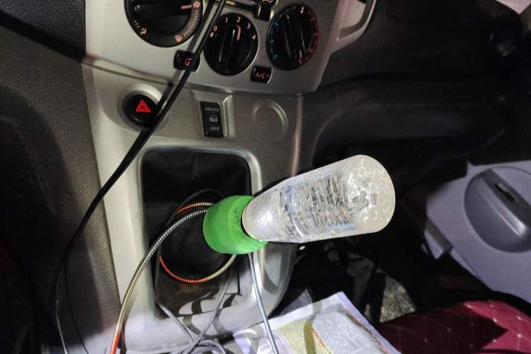 Used Nissan NV200 2011 1.6L 232 Seats Zunya Trim
