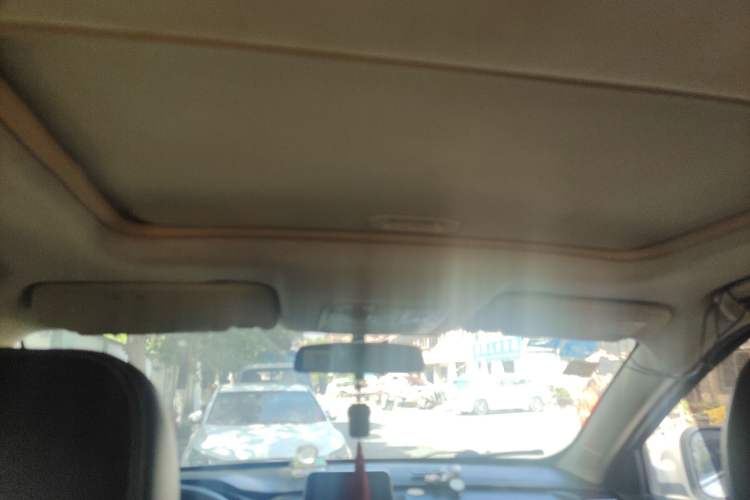 Used Dongfeng Fengon S560 2018 1.8L Manual Comfort 7-Seater Headliner