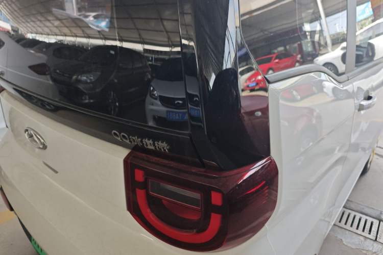 Used Chery QQ Ice Cream 2022 170km Sundae Phosphate Lithium-Ion