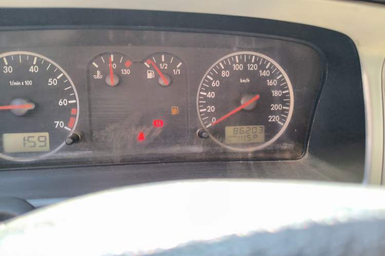 Used Volkswagen Santana Vista 2008 1.8L Manual Comfort Edition Odometer Close Up