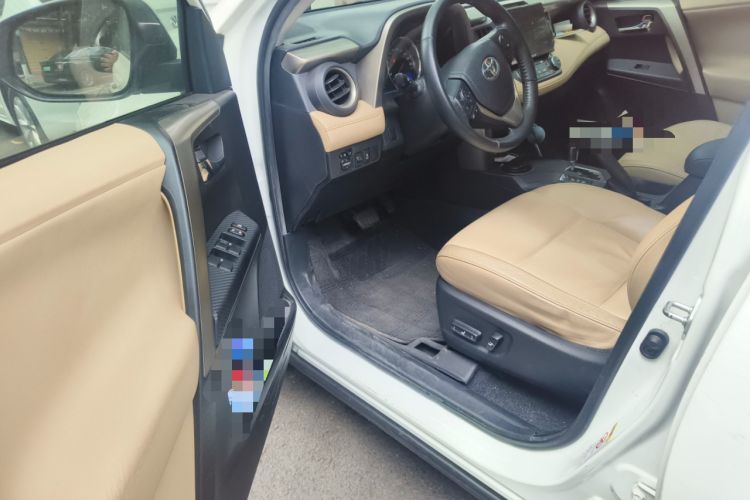 Used Toyota RAV4 2013 2.0L CVT Four-Wheel Drive New Edition