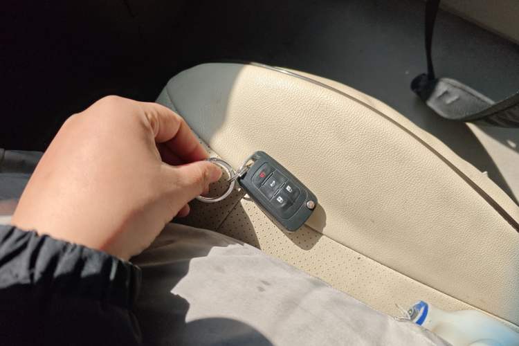 Used Buick GL8 2018 28T Comfort Model China VI Standard Vehicle Key