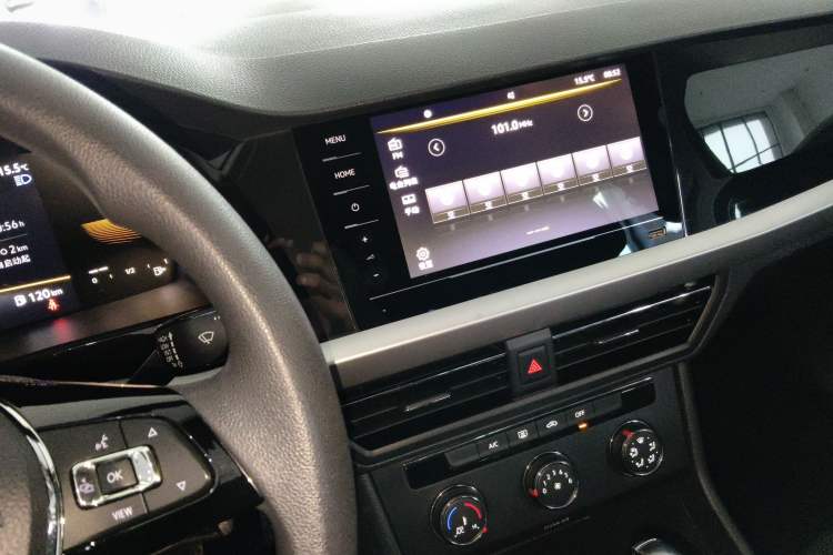 Used Volkswagen Lavida 2021 1.5L Automatic Comfort Edition Audio And AC Panel