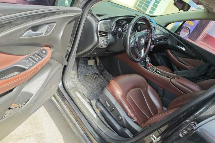 Used Buick Envision 2015 20T Two-Wheel-Drive Elite Model
