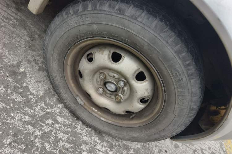 Used CHANGAN KAICHENG Star 2009 1.0L-SC6363B4-JL465Q Right Front Wheel Hub