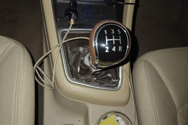 Used Baojun 730 2014 1.5L manual standard trim 7 seats