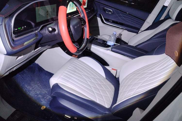 Used SAIC MAXUS G90 2023 2.0T Starry Seven-Seater