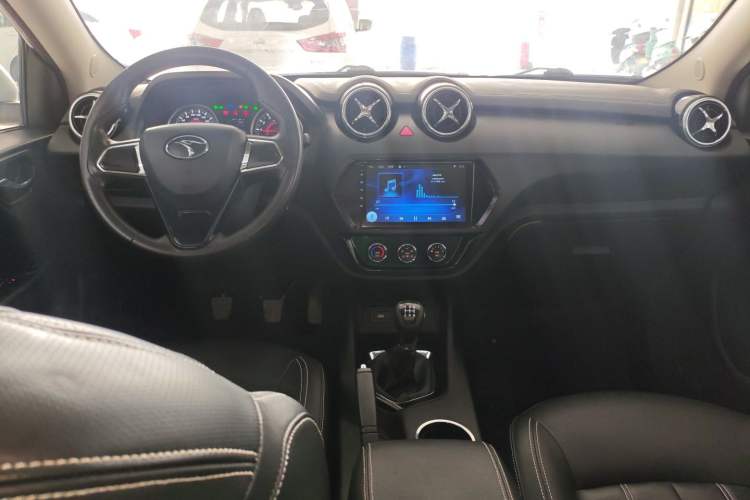 Used Soueast DX3 2019 1.5L Manual Luxury Model China VI Standard