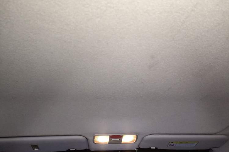 Used Kia K2 2015 Sedan 1.4L MT GLS Headliner