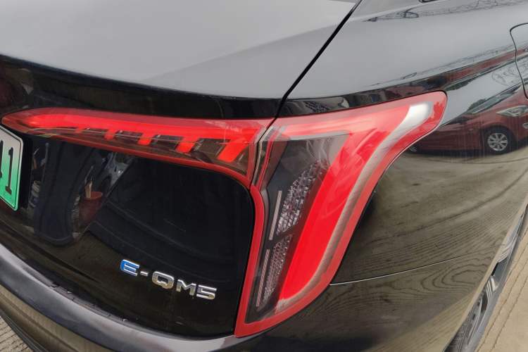 Used Hongqi E-QM5 2021 Charging Version Flagship Edition Right Rear Taillight