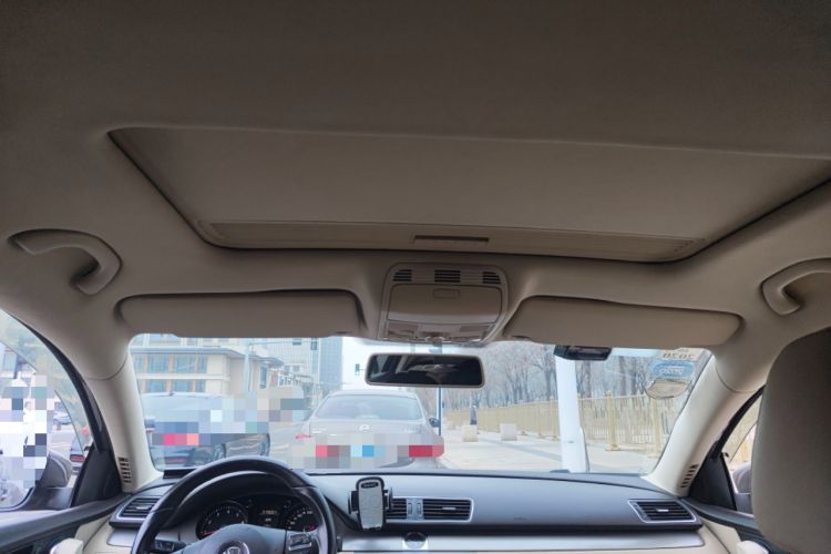 Used Volkswagen Magotan 2012 Revised Version 1.8TSI Leading Edition Headliner