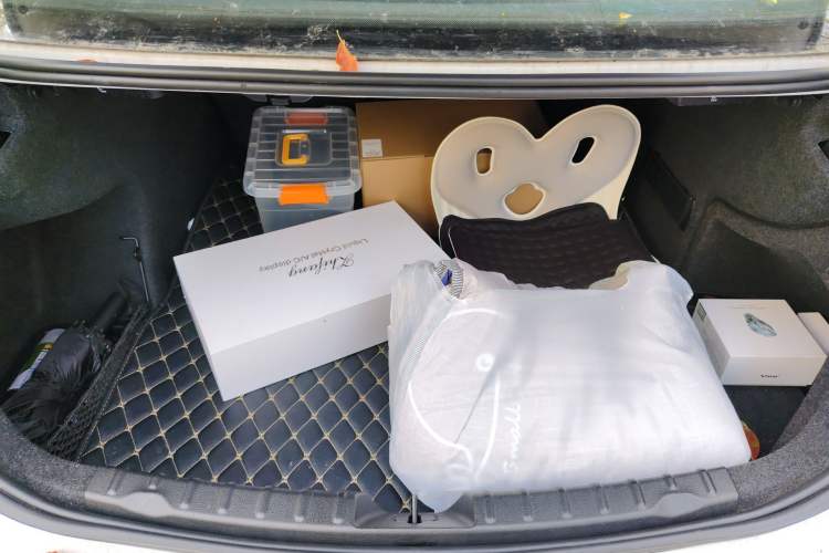 Used BMW 3 Series 2015 320i Luxury Line Stylish Edition