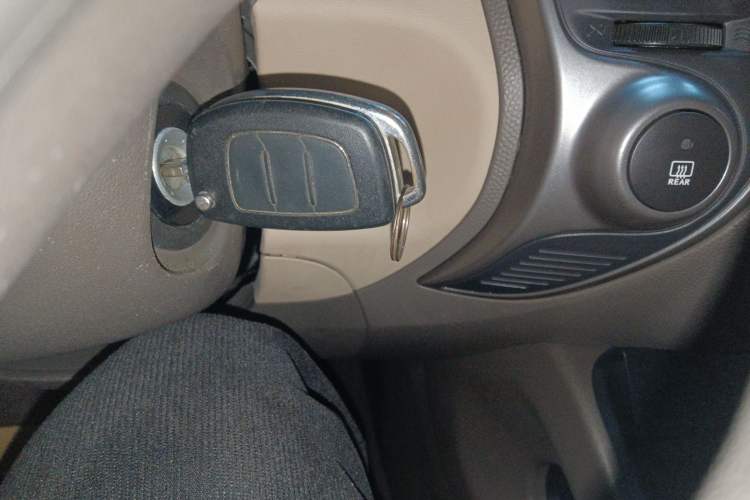 Used Hyundai ix35 2013 2.0L Automatic Two-Wheel Drive Comfort GL China V Standard Interior 1