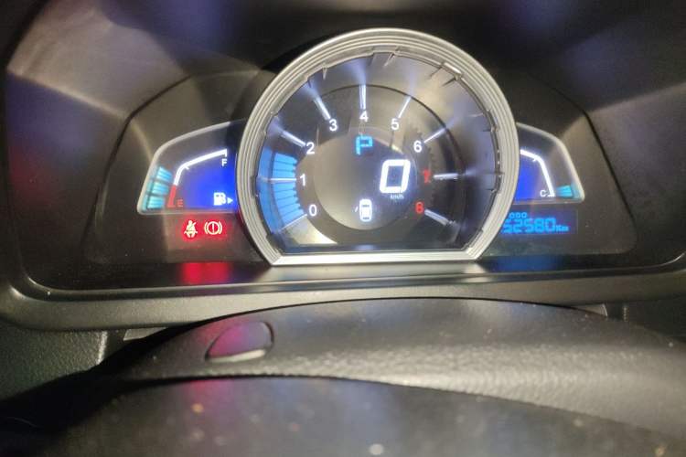 Used Luxgen U6 SUV 2014 1.8T Fashion Edition Odometer Close Up