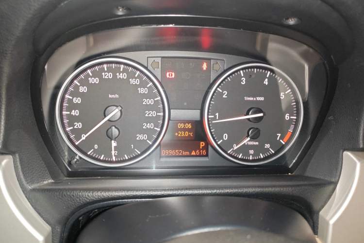 Used BMW 3 Series 2011 318i Leading Model