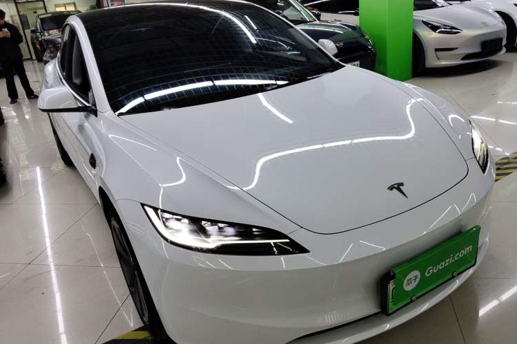 Used Tesla Model 3 2023 Rear-Wheel-Drive Version
