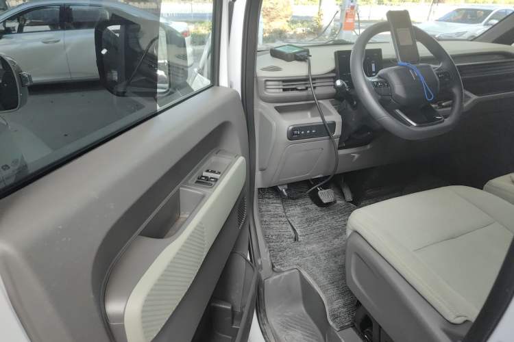 Used Farizon Xingxiang V 2025 Star Enjoy V7E Functional Edition Smart Edition Xuanwu 51.4 kWh
