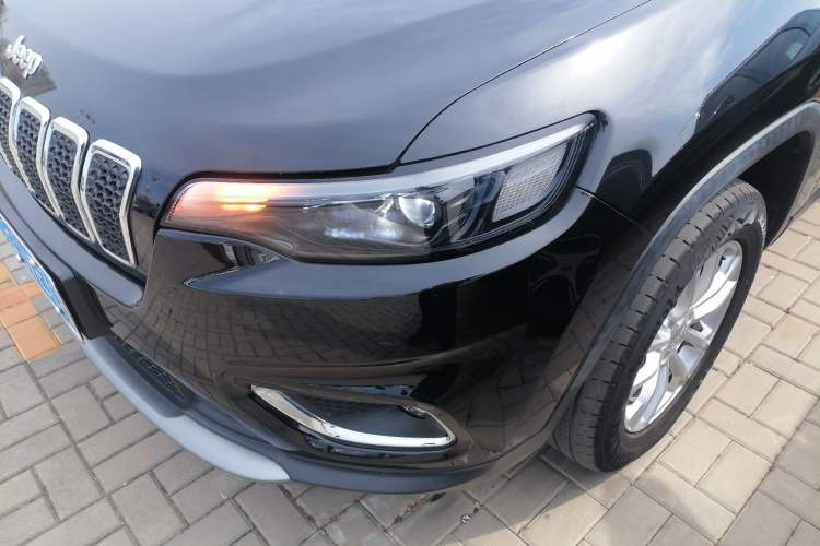 Used Jeep Cherokee 2019 2.0T Four-Wheel Drive Exclusive Edition China V
