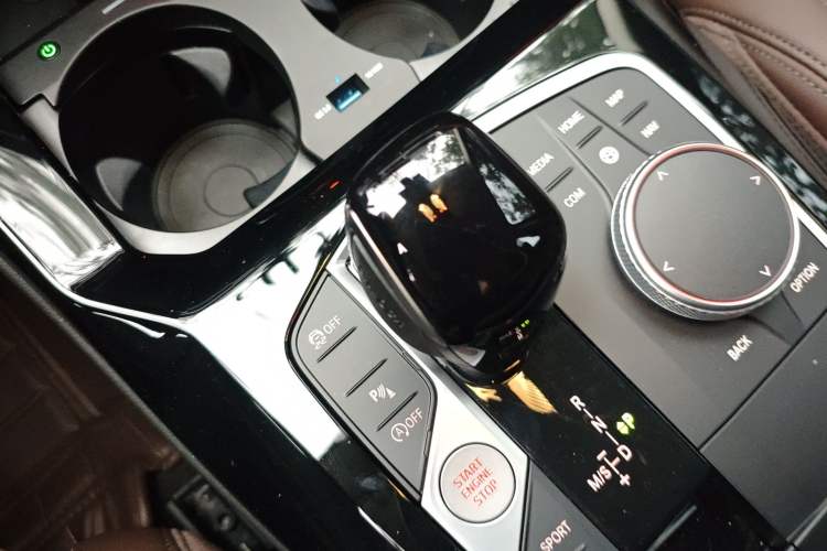 Used BMW X3 2022 Restyled xDrive25i M Sport Package Gear Lever