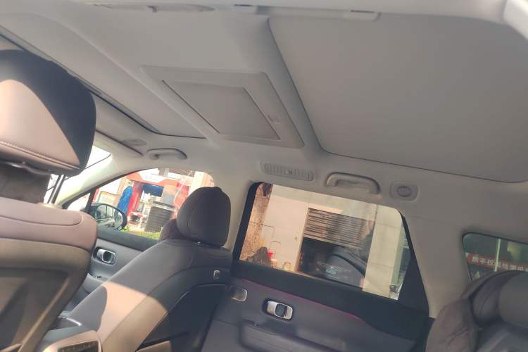 Used Leapmotor C16 2026 Extended-Range 280 LiDAR Zhizun Edition 5 Seats
