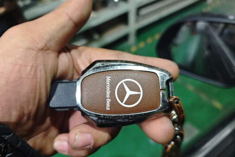 Used Mercedes-Benz Vito 2021 2.0T Business Version 7 Seats