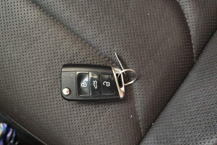 Used Volkswagen Tiguan L 2017 330TSI Automatic Two-Wheel Drive Flagship Edition Vehicle Key