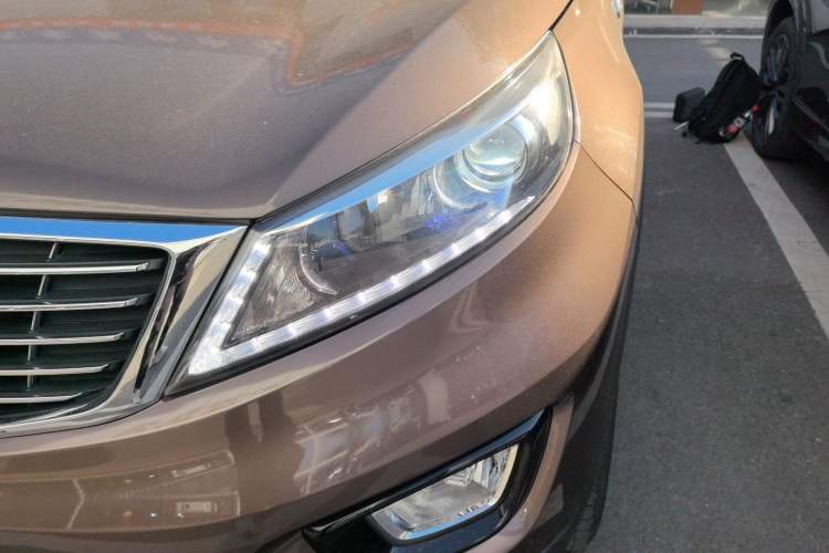 Used Kia Sportage R 2015 2.0L Manual Two-Wheel Drive GLS Trim