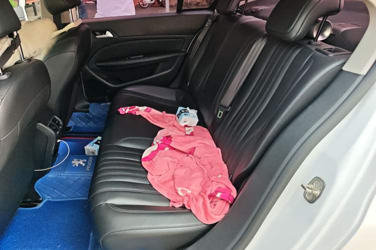 Used Peugeot 408 2019 230THP Automatic Luxury Edition China VI Standard
