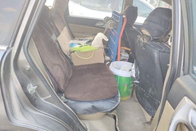 Used Haval H6 2011 2.0L Manual Two-Wheel Drive Urban Version Left Rear Seat