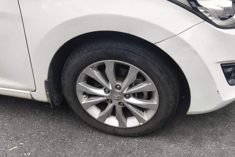 Used Hyundai Elantra (5th Generation / Langdong) 2016 1.6L Automatic Prestige Model Right Front Wheel Hub