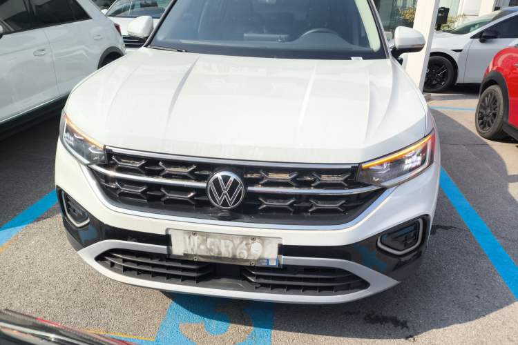 Used Volkswagen Tayron 2023 300TSI Two-Wheel-Drive Luxury Plus Advanced Edition