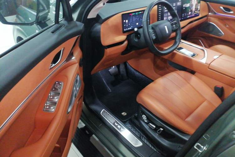 Used Wey Lanshan 2025 Four-Wheel Drive Ultra Interior 3