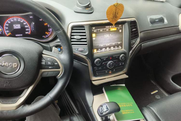 Used Jeep Grand Cherokee 2013 3.6L Luxury Navigation Edition