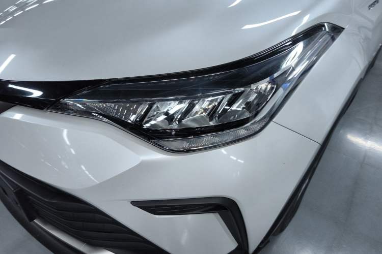 Used Toyota IZOA 2021 Dual-Motor 2.0L Yixiang Edition