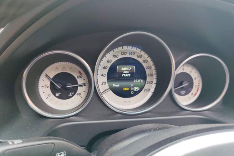 Used Mercedes-Benz E-Class 2015 E 260 L Sport & Fashion Model
