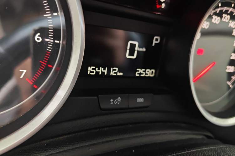 Used Peugeot 408 2014 1.8L Automatic Luxury Edition