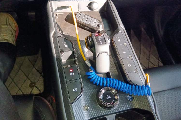 Used Haval Raptor New Energy 2024 Hi4 145 Pro Gear Lever