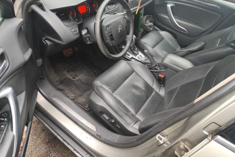 Used Citroen C5 2014 2.0L Automatic Luxury Edition