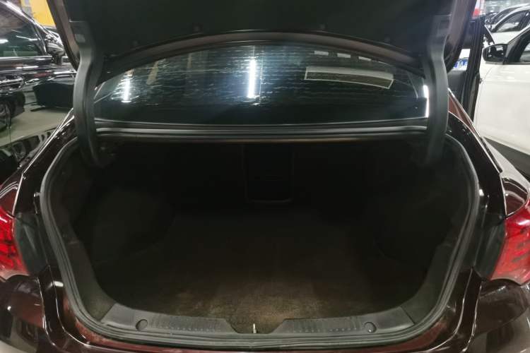 Used GAC Trumpchi GA6 2016 235T Manual Elite Edition
