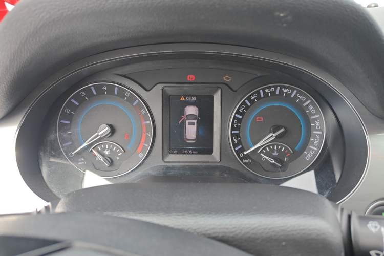 Used Haval H2 2018 Red-Label 1.5T Manual Two-Wheel Drive Luxury Model
