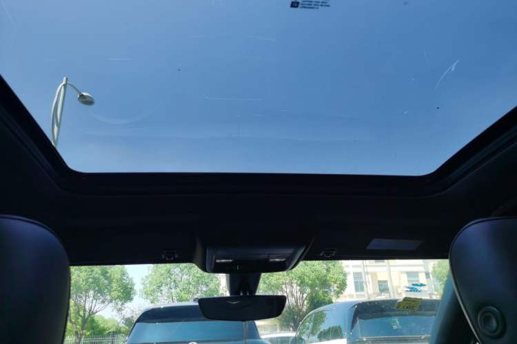 Used Cadillac XT4 2018 28T Two-Wheel Drive Tech Version